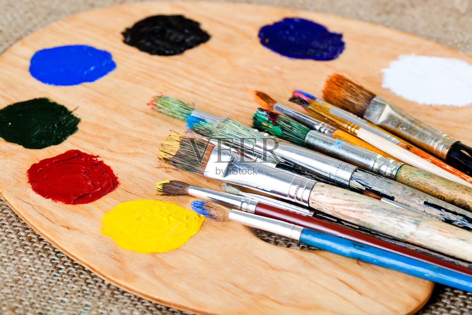 艺术油彩和画笔照片摄影图片