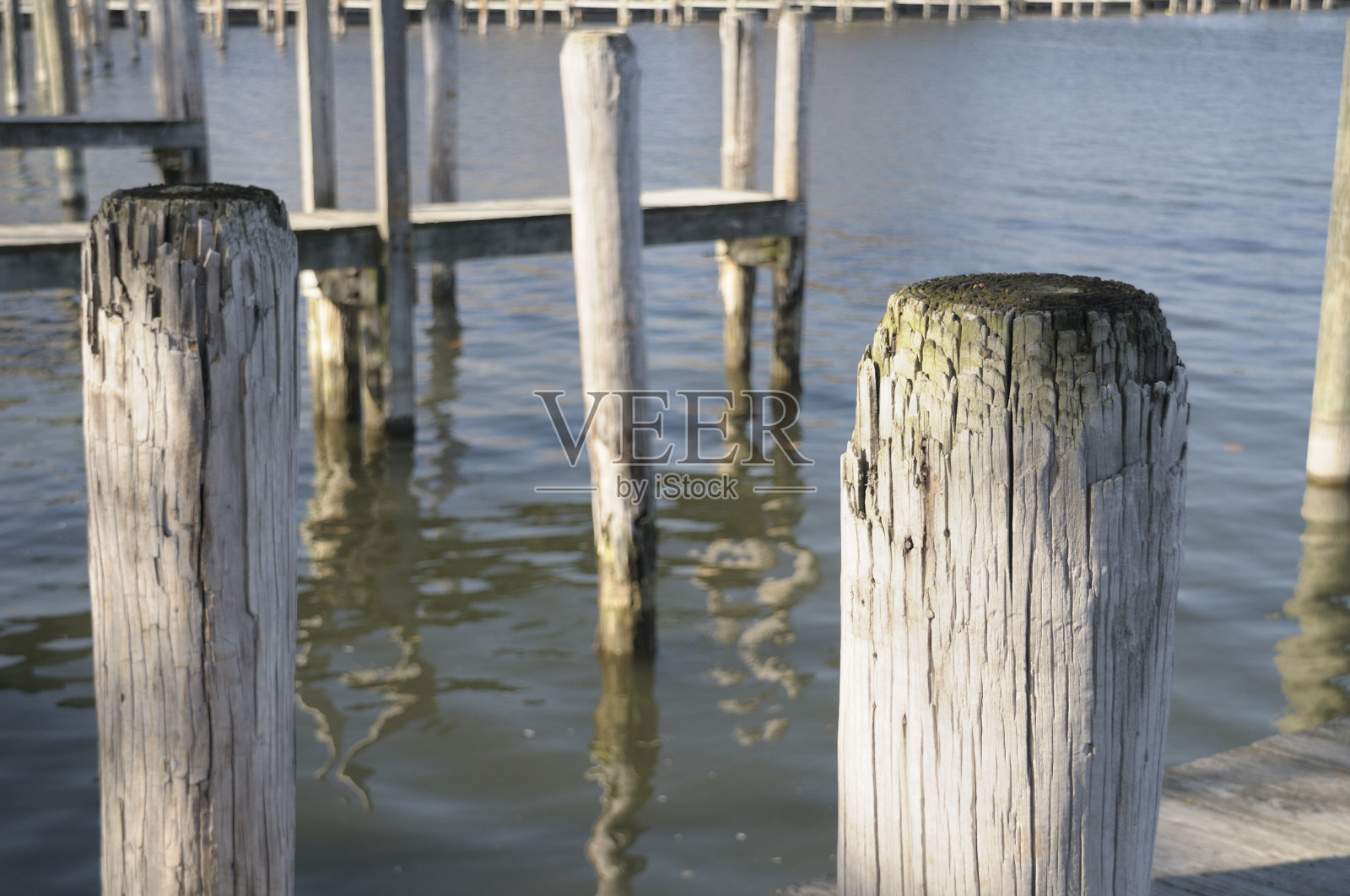 码头在湖照片摄影图片