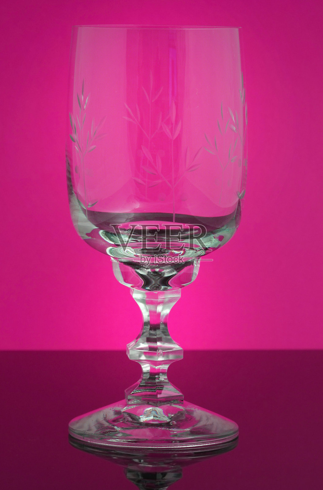 空的酒杯照片摄影图片