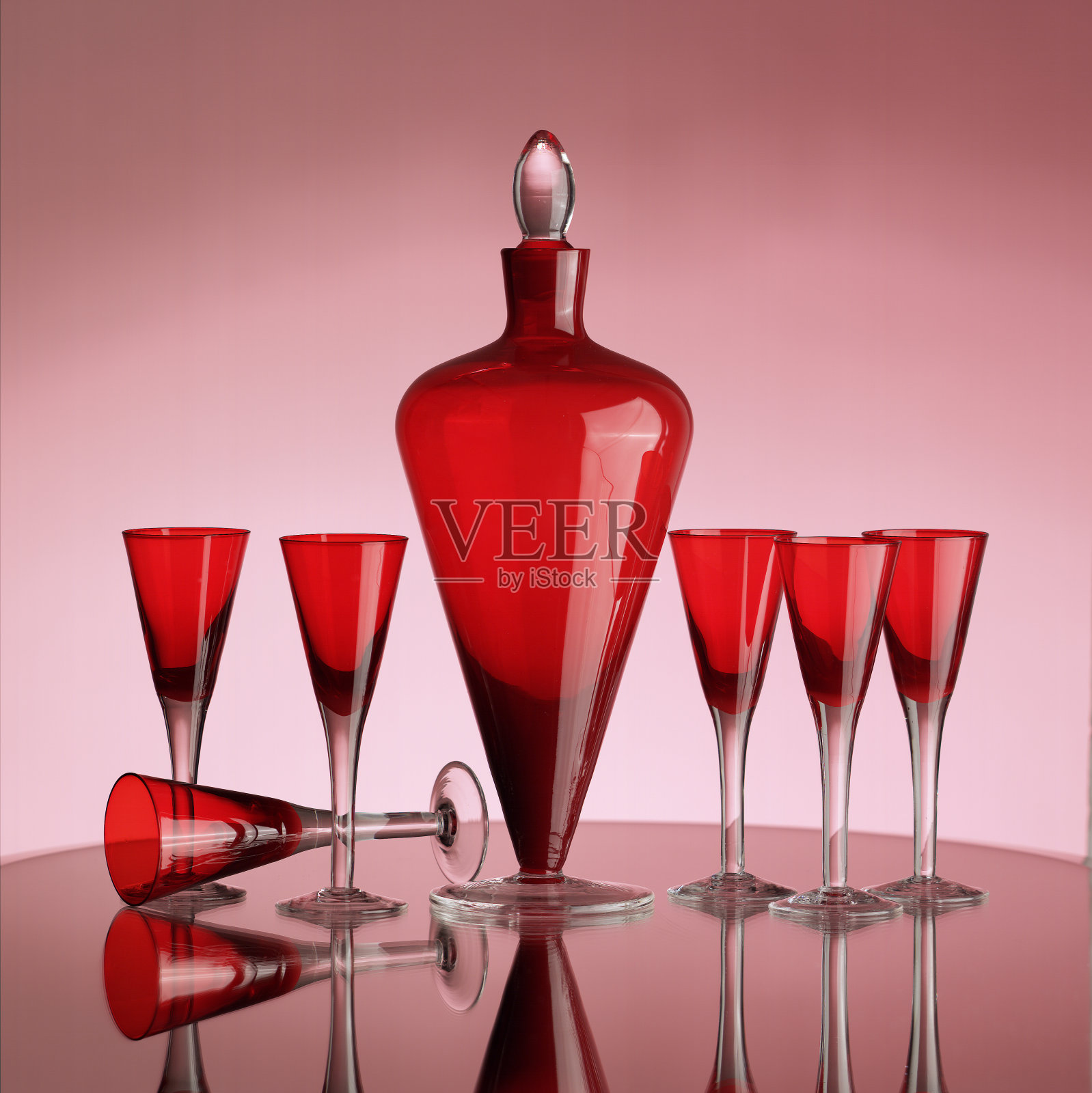 红色杯子照片摄影图片