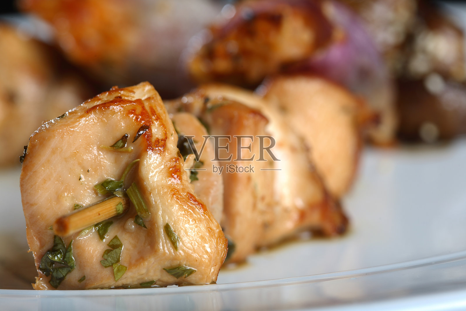 烤鸡肉串照片摄影图片