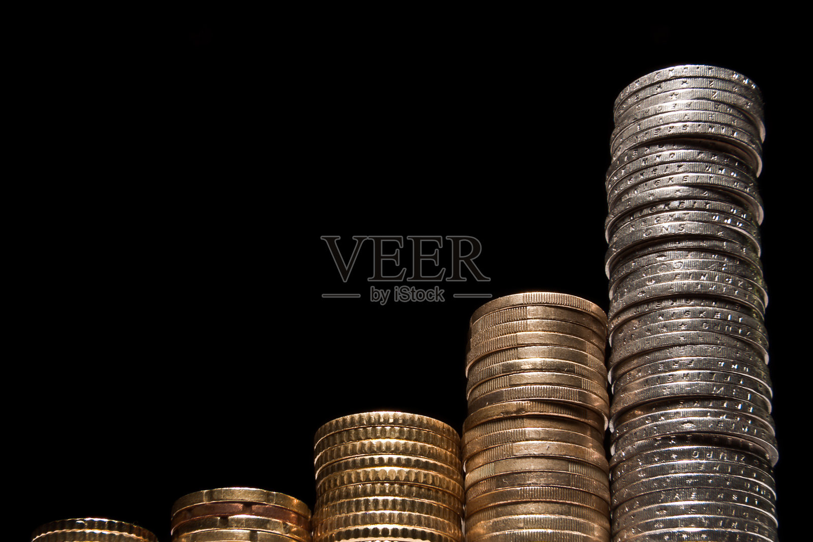 越来越多的硬币图表照片摄影图片