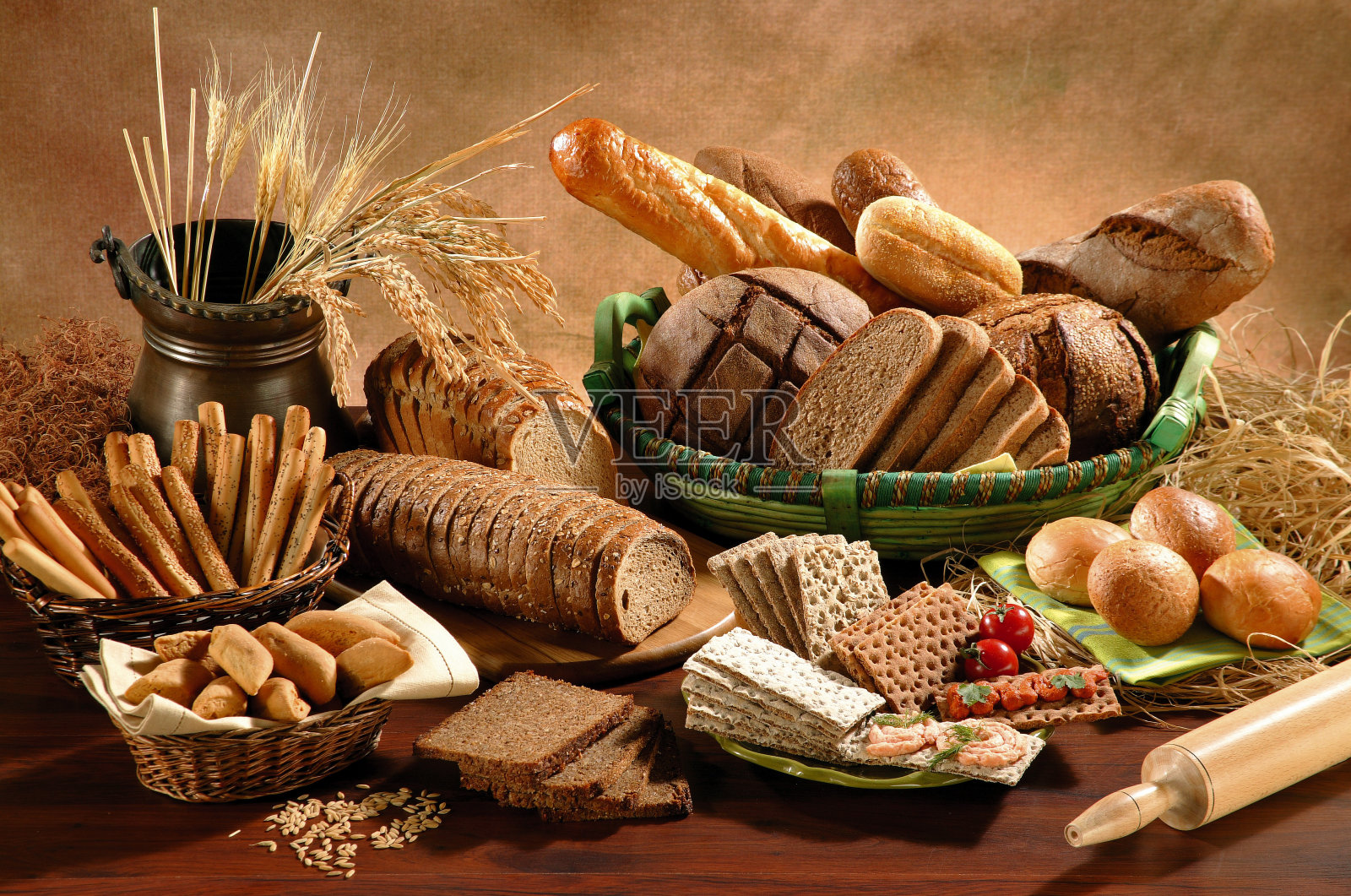 各式各样的面包照片摄影图片