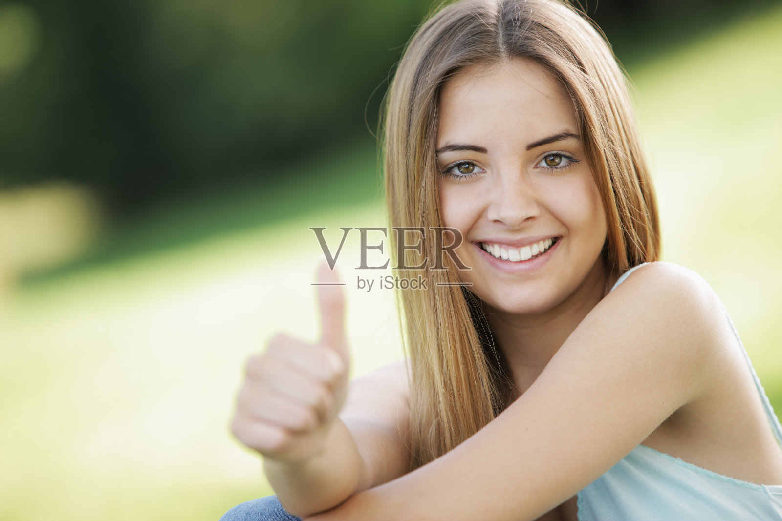 快乐的女人照片摄影图片