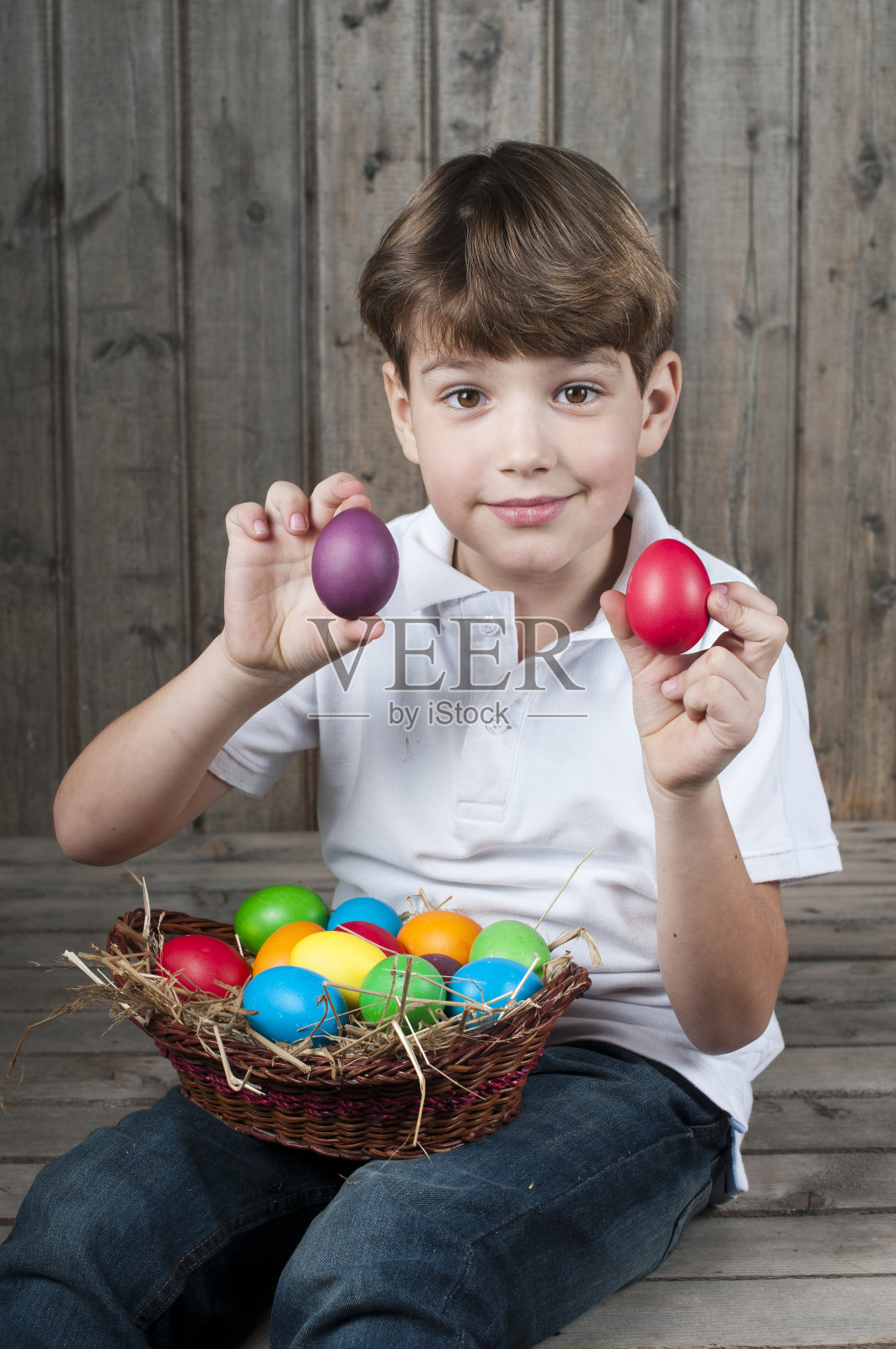 复活节的男孩照片摄影图片