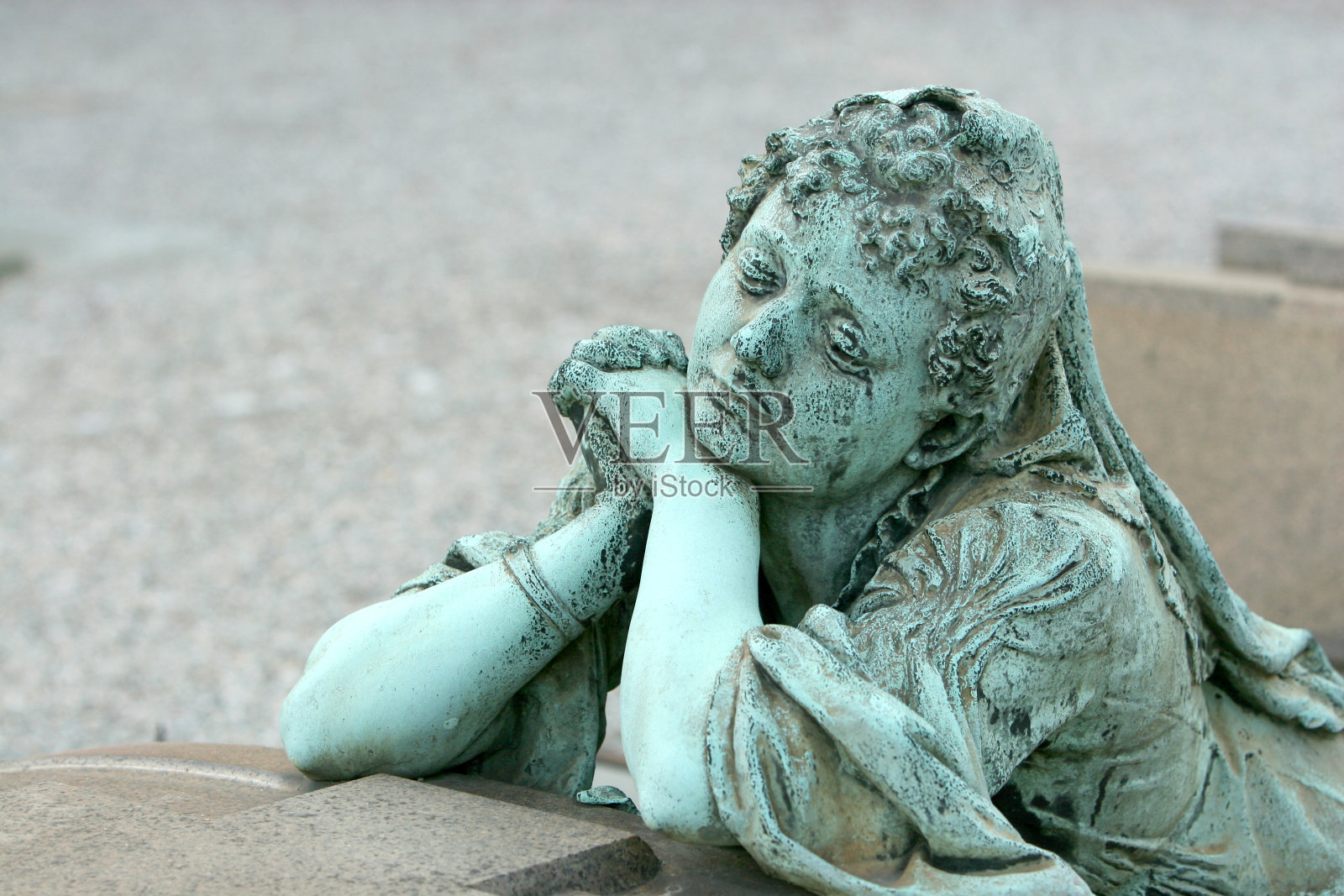 墓园的雕像照片摄影图片