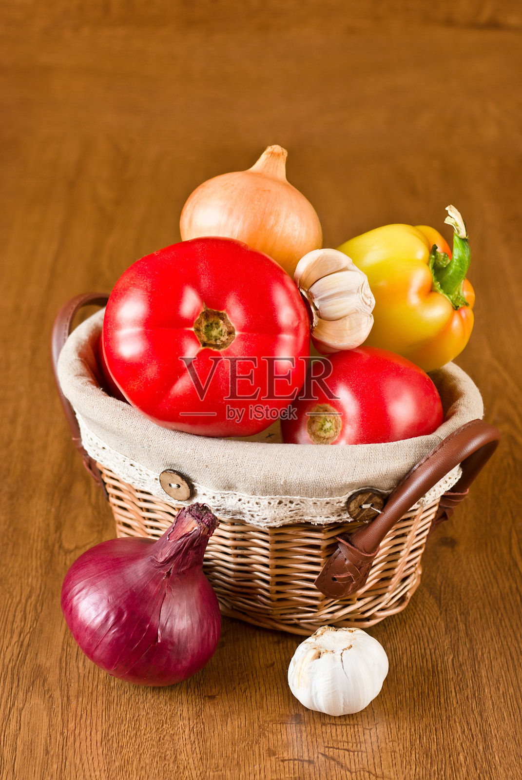 新鲜蔬菜篮照片摄影图片