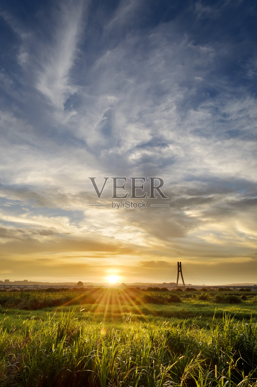 日落的城市风景照片摄影图片