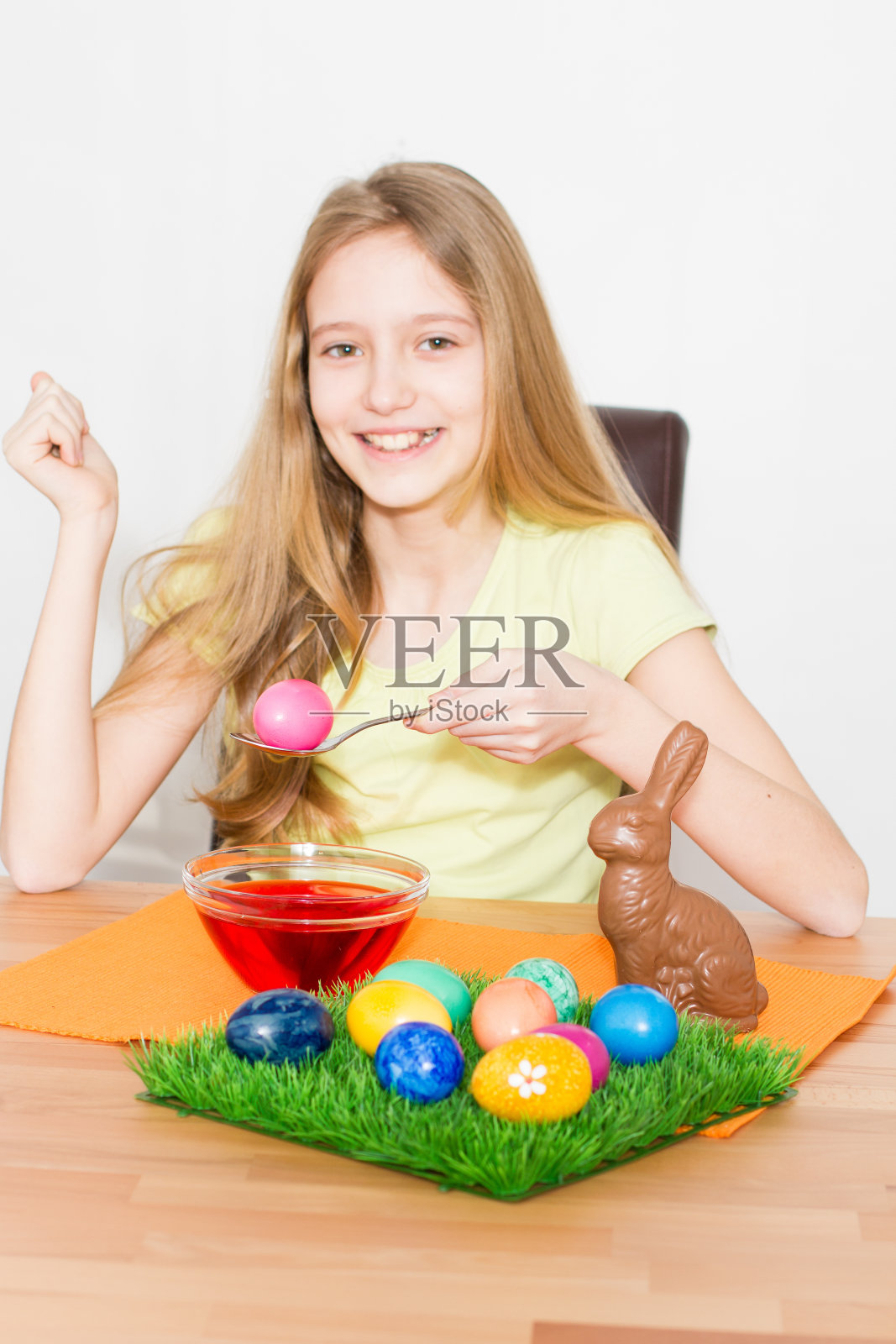 画复活节彩蛋照片摄影图片