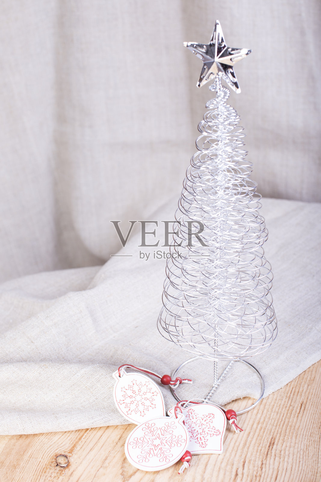 乡村风格的圣诞树照片摄影图片