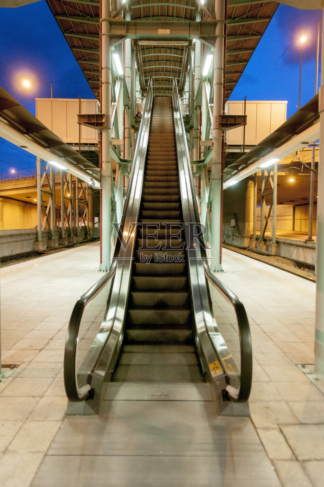 旋转楼梯照片摄影图片