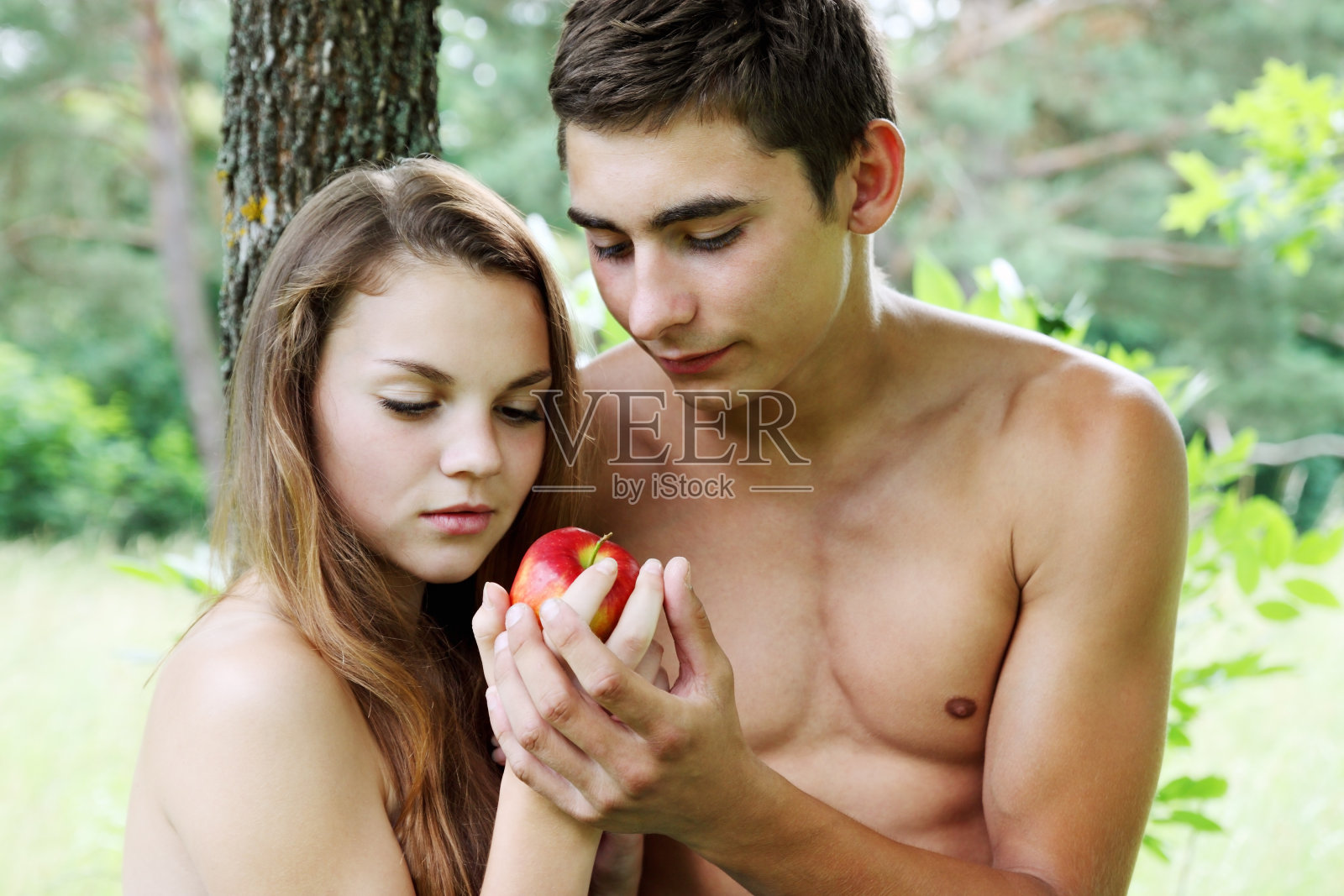 亚当和夏娃照片摄影图片