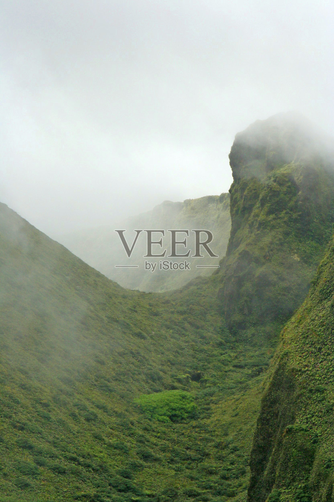 法国马提尼克岛的贝利山。照片摄影图片