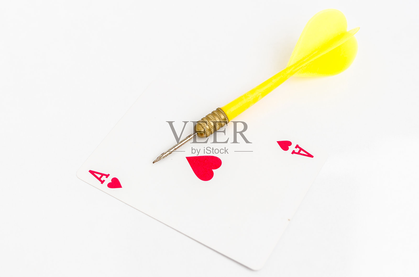 红心飞镖Ace照片摄影图片