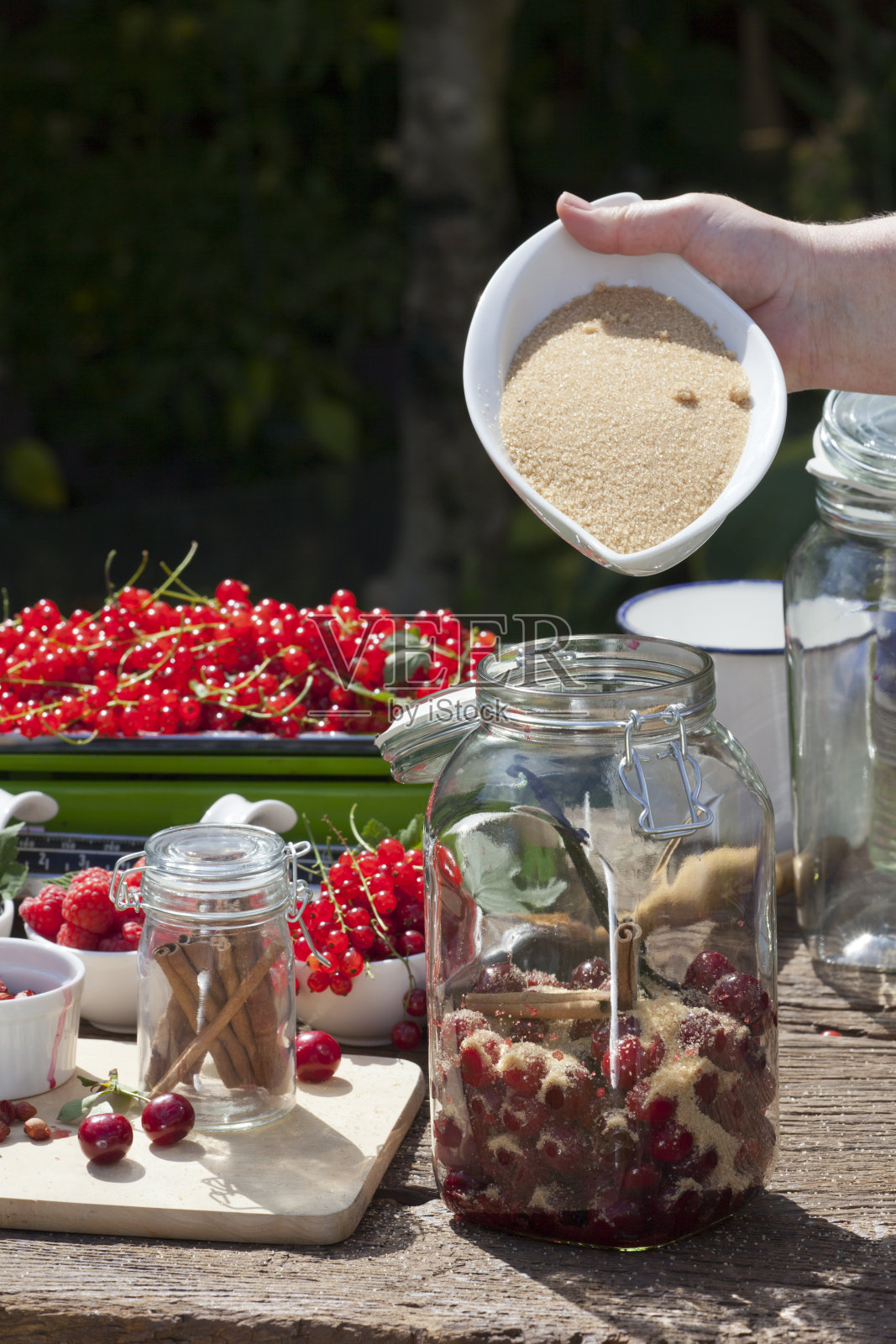 樱桃甜酒准备,第5步照片摄影图片