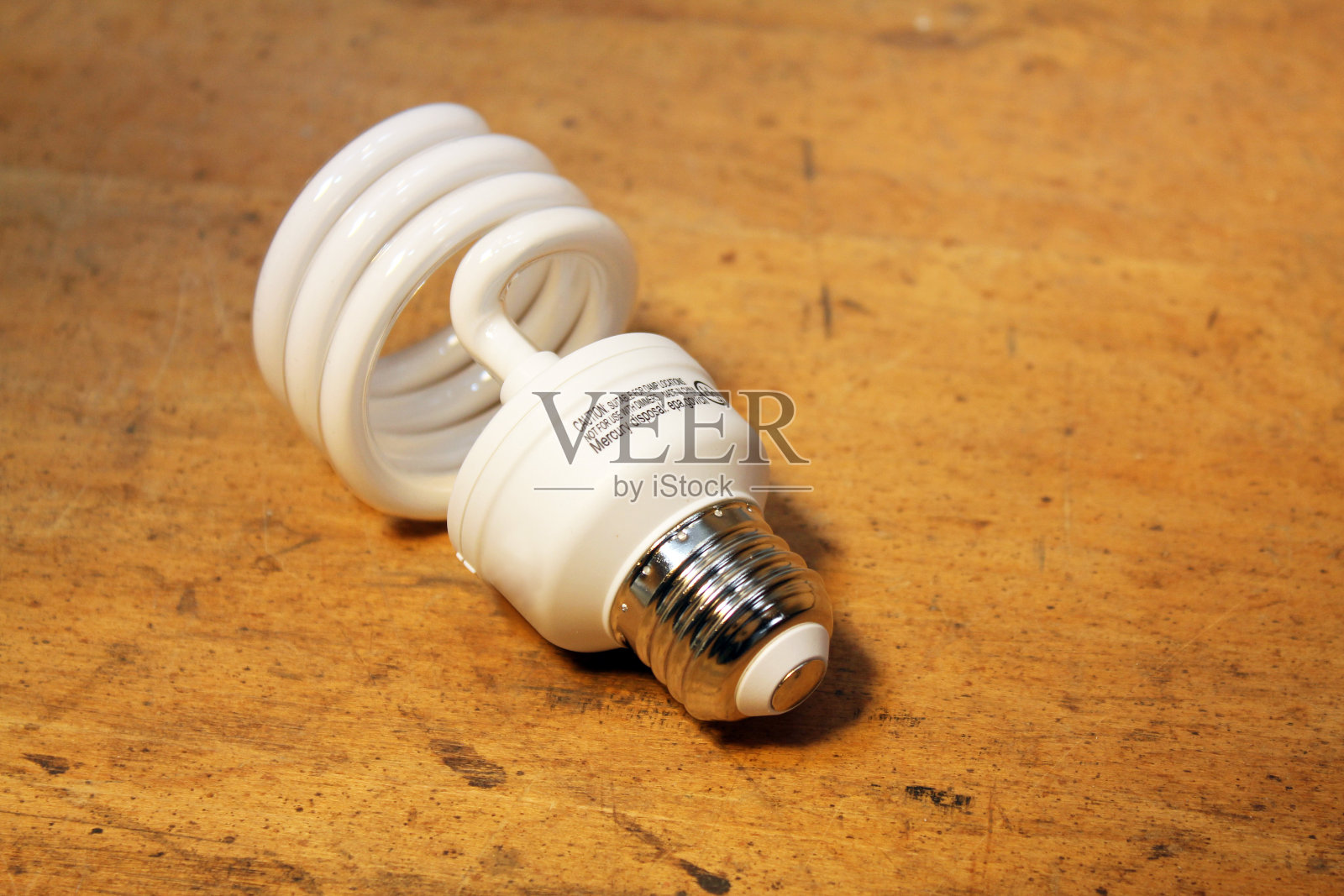 节能灯灯泡照片摄影图片