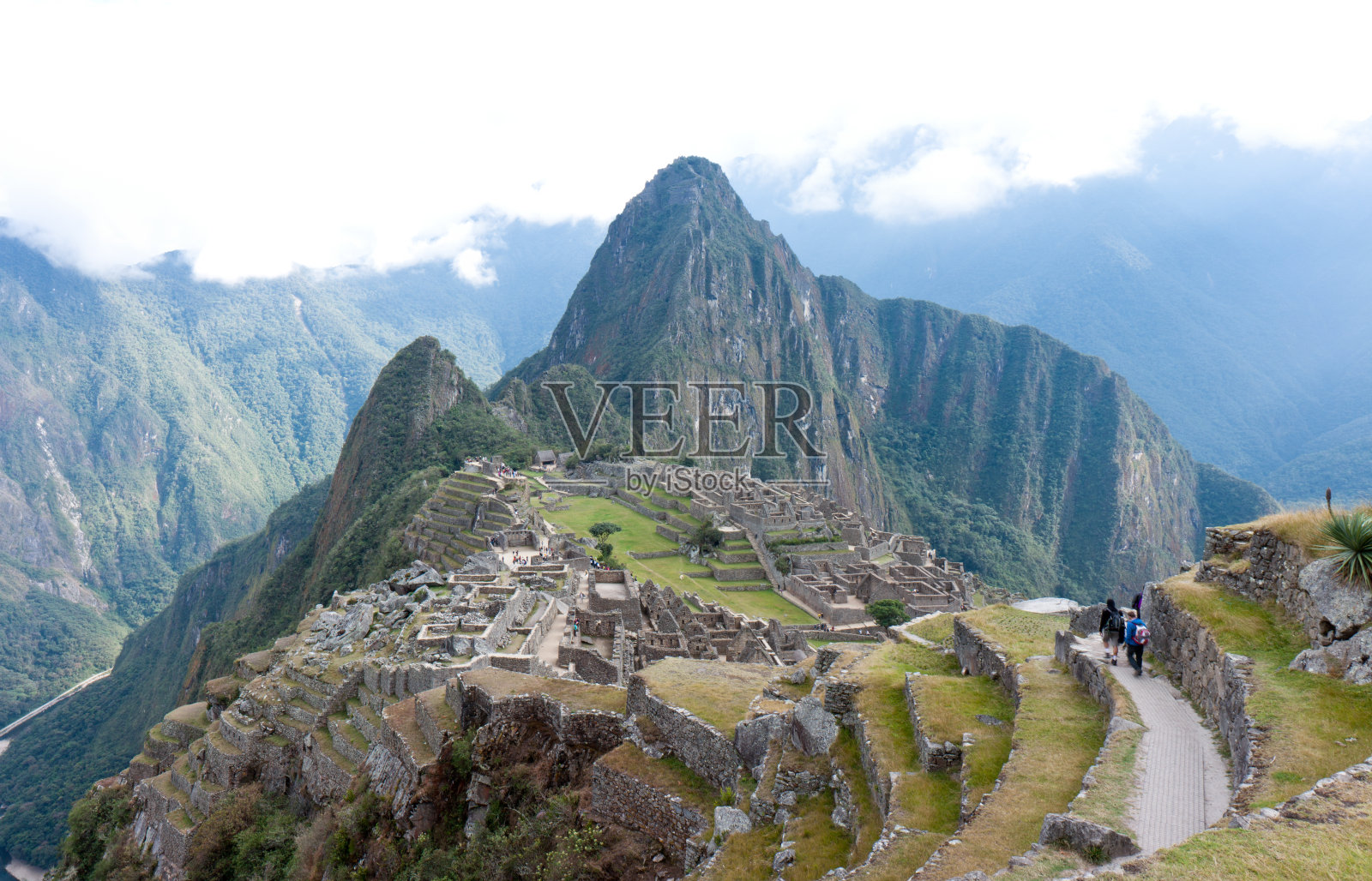 马丘比丘,下面有乌鲁班巴河照片摄影图片
