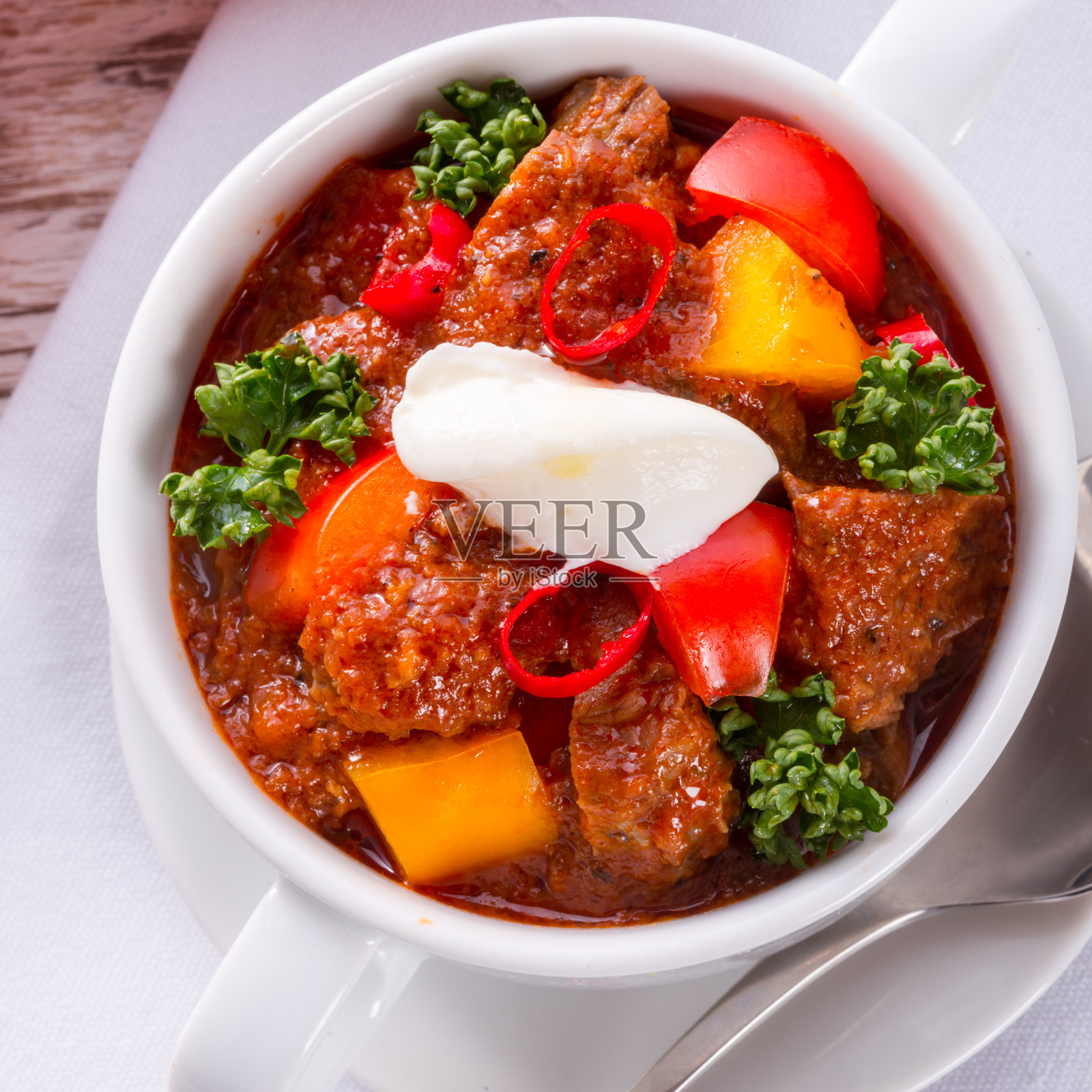 匈牙利烩牛肉照片摄影图片