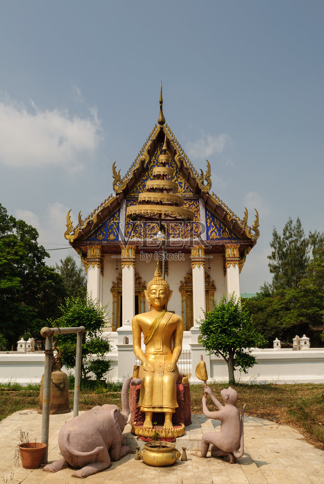 金色的佛像照片摄影图片