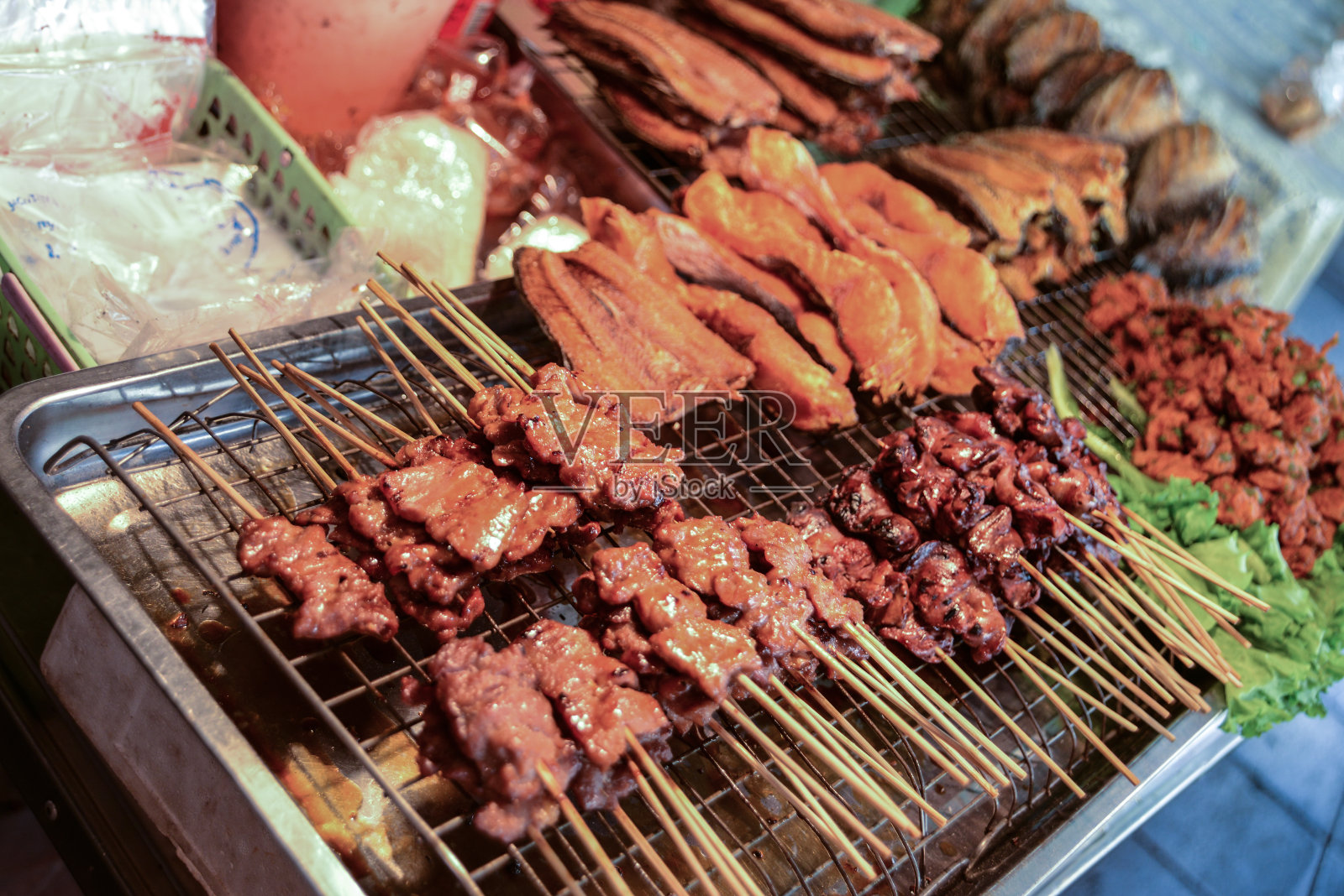 烤猪肉。照片摄影图片