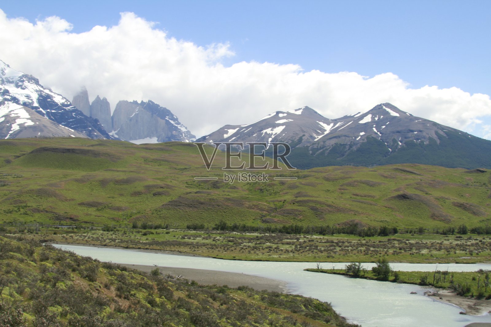 在托雷斯·德尔·潘恩公园的W崔克照片摄影图片