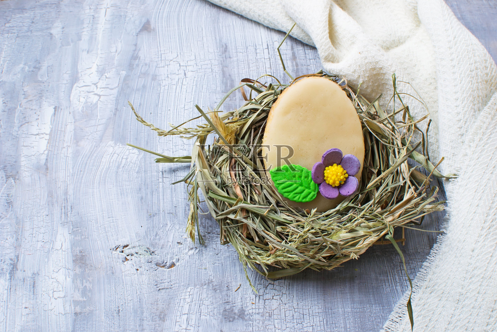 彩蛋形状的复活节饼干照片摄影图片