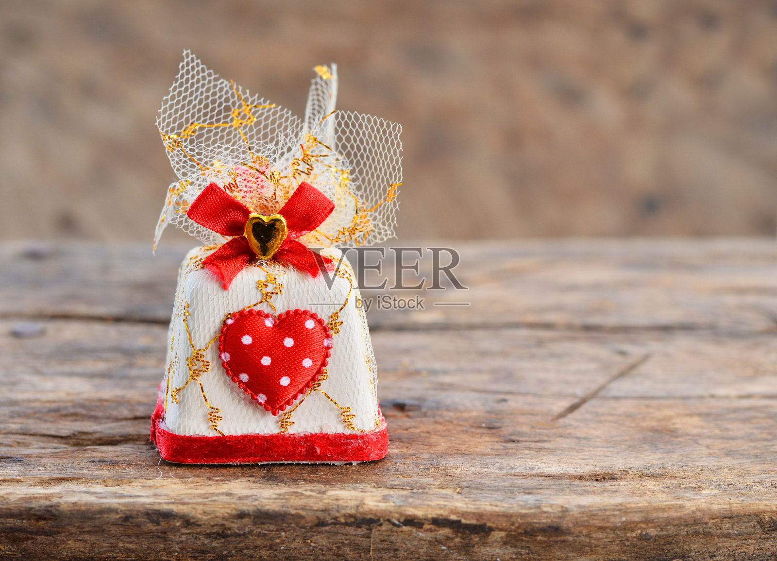 情人节的心意礼物照片摄影图片