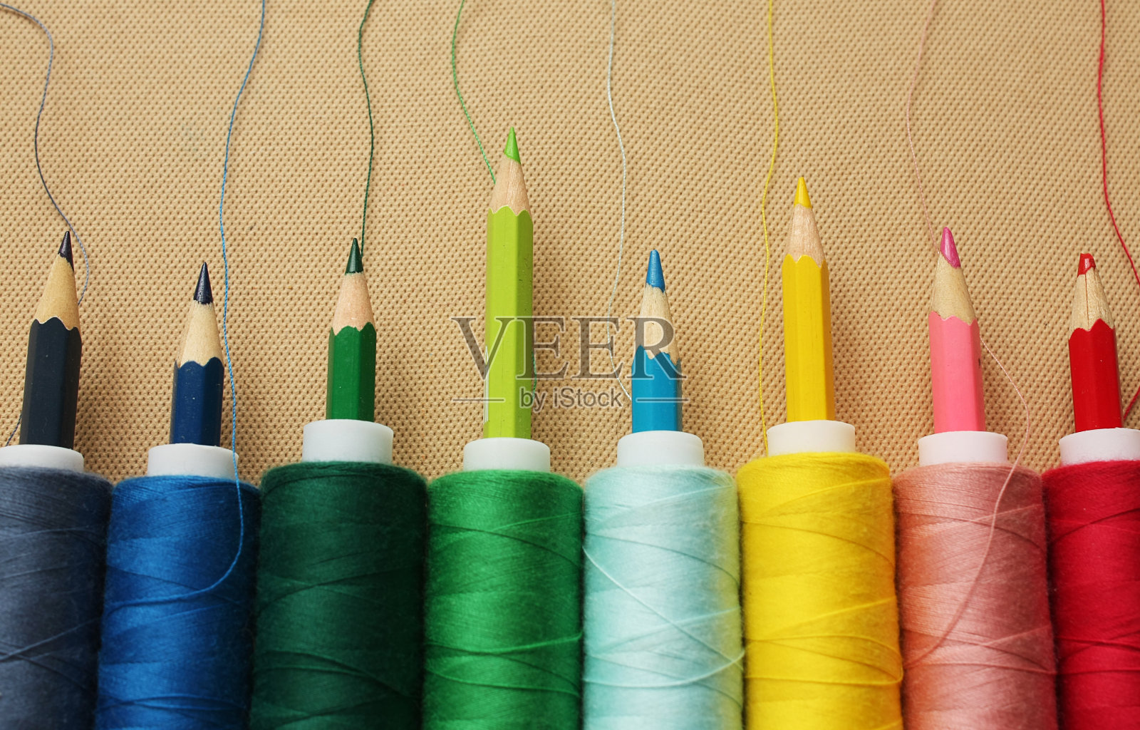 用铅笔着色线照片摄影图片