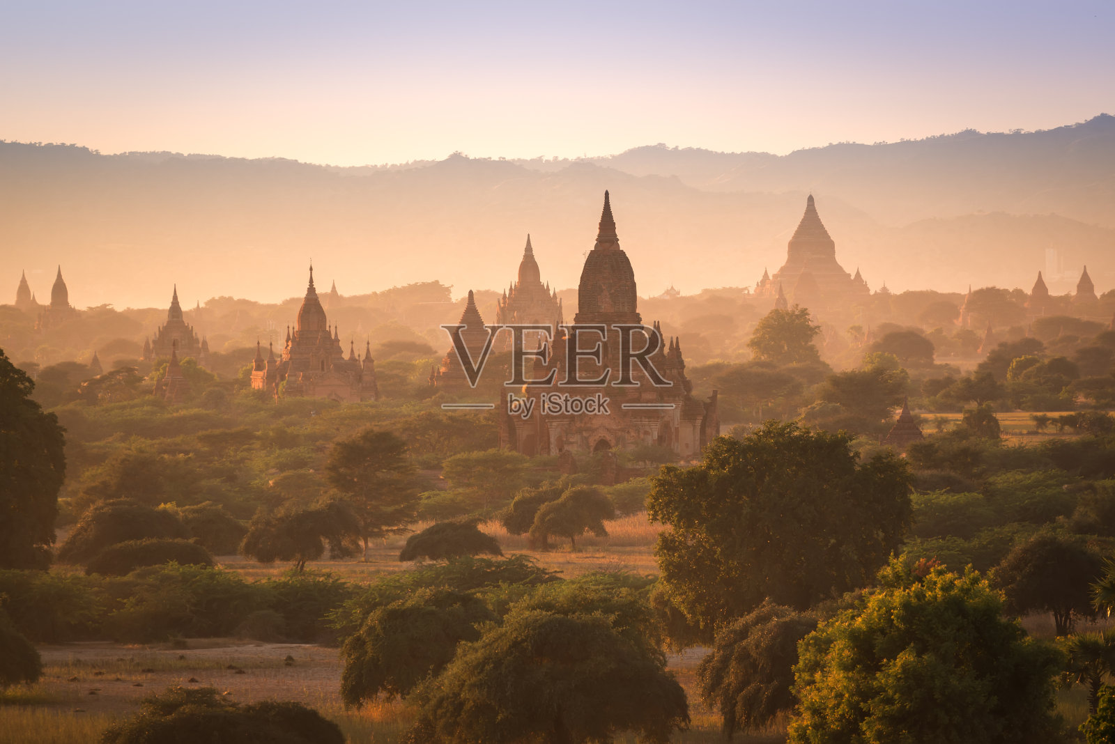 蒲甘神庙(异教徒),曼德勒,缅甸照片摄影图片