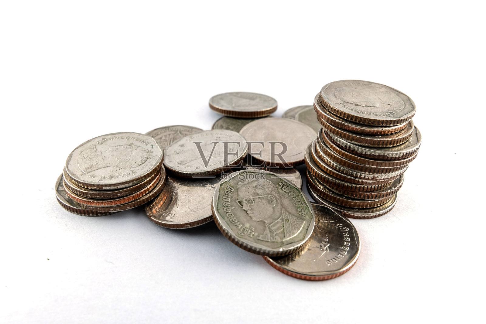 泰铢硬币(五泰铢类型)孤立在白色背景上照片摄影图片