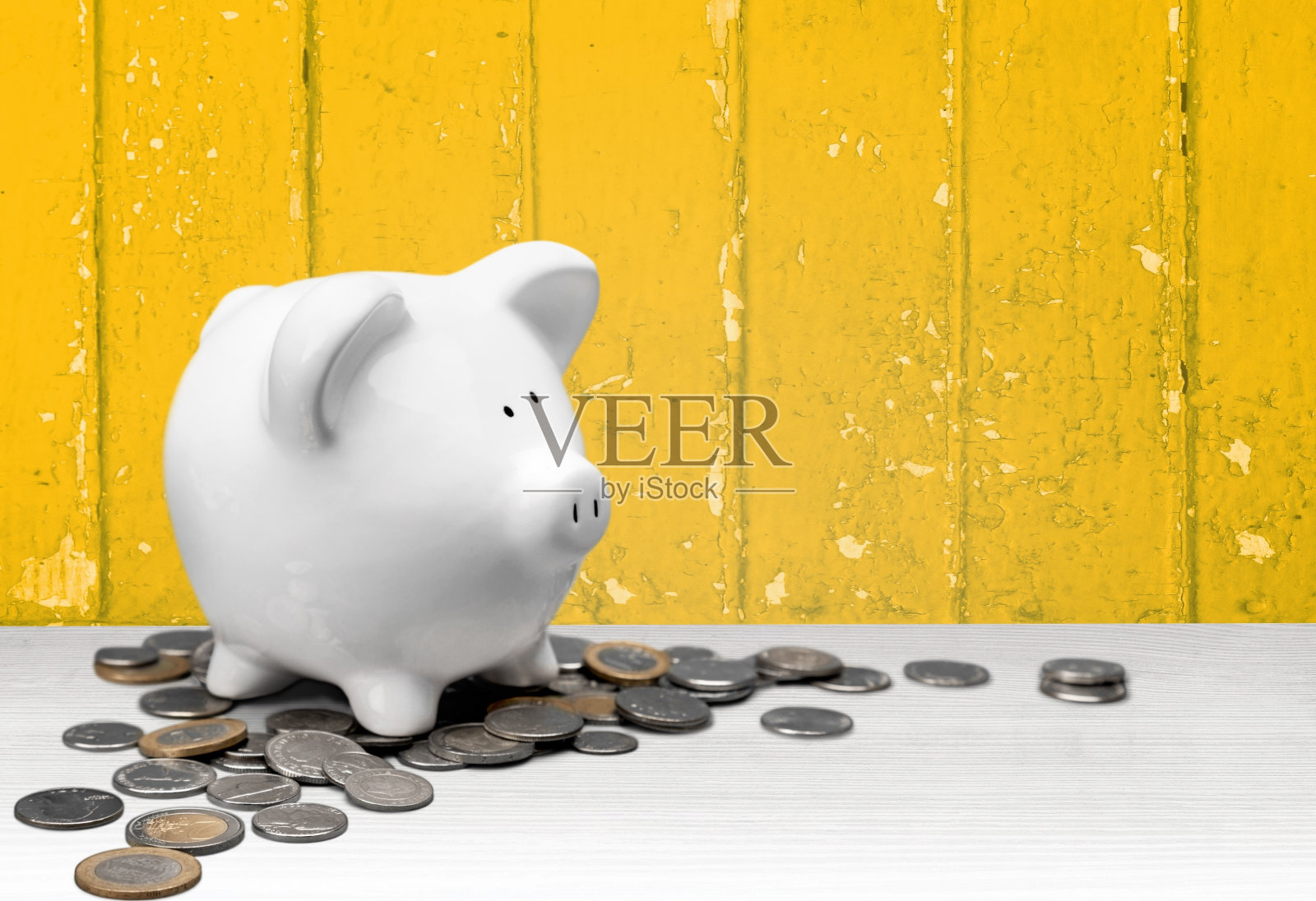 扑满。储蓄罐照片摄影图片