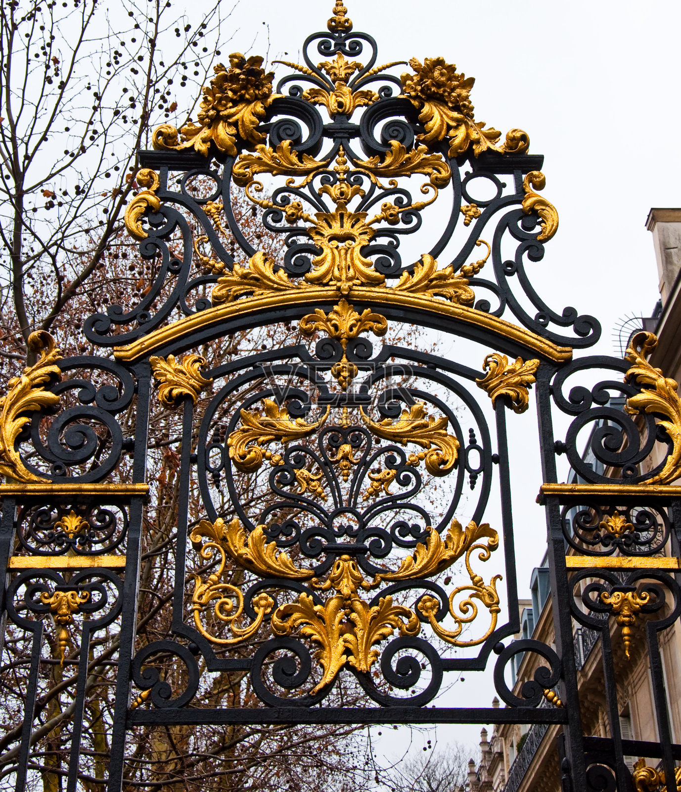 香榭丽舍大街通向花园的大门。照片摄影图片