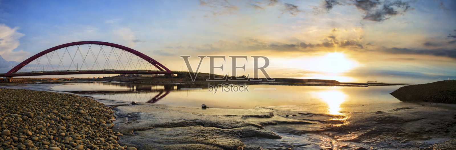 桥的日落照片摄影图片