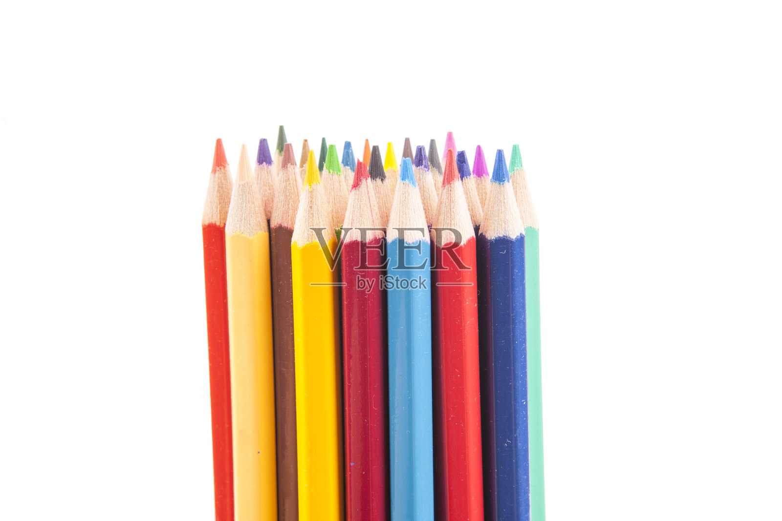 彩色铅笔孤立在白色背景近距离照片摄影图片