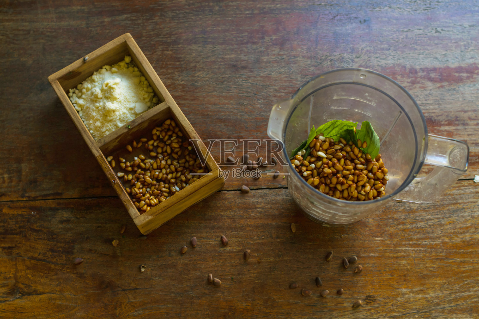 雪松酱和坚果照片摄影图片