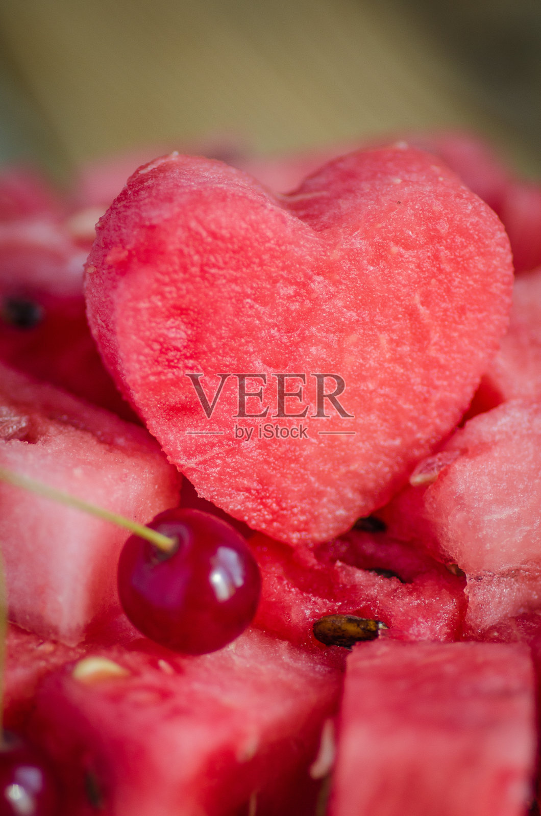 西瓜心的西瓜片照片摄影图片