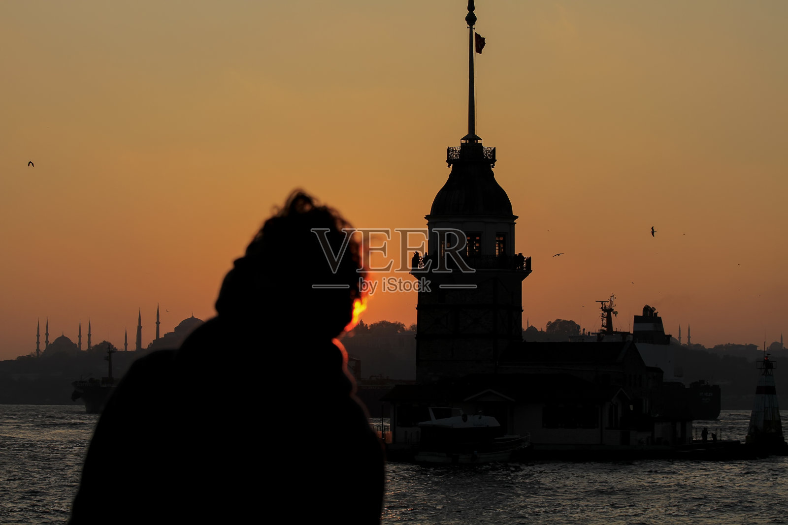 少女塔照片摄影图片