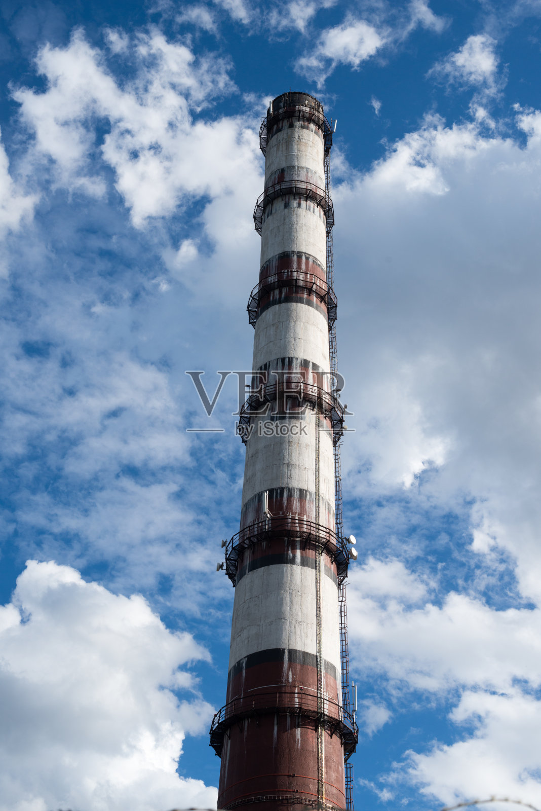 工厂的烟囱照片摄影图片