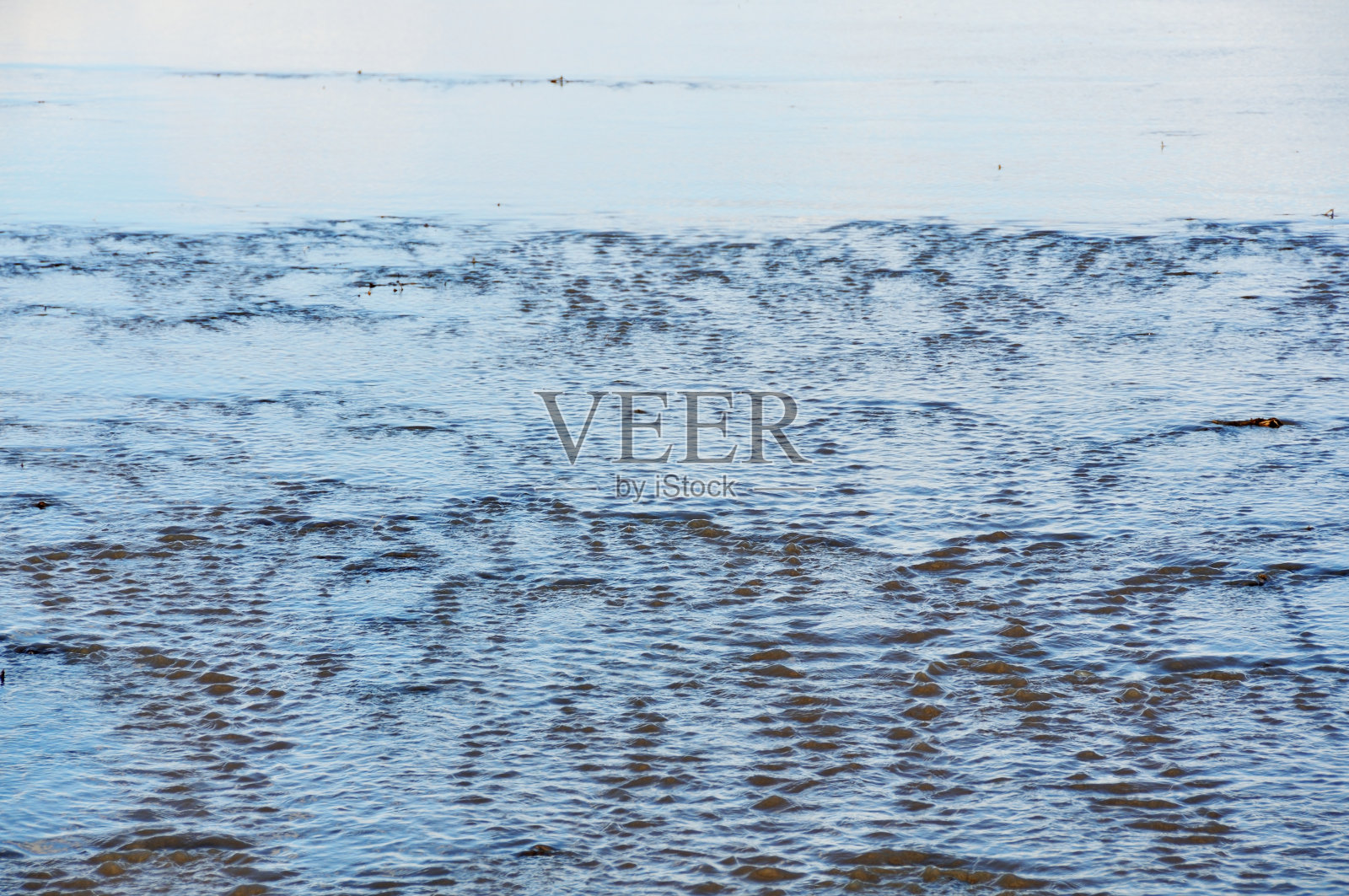 融化的雪照片摄影图片