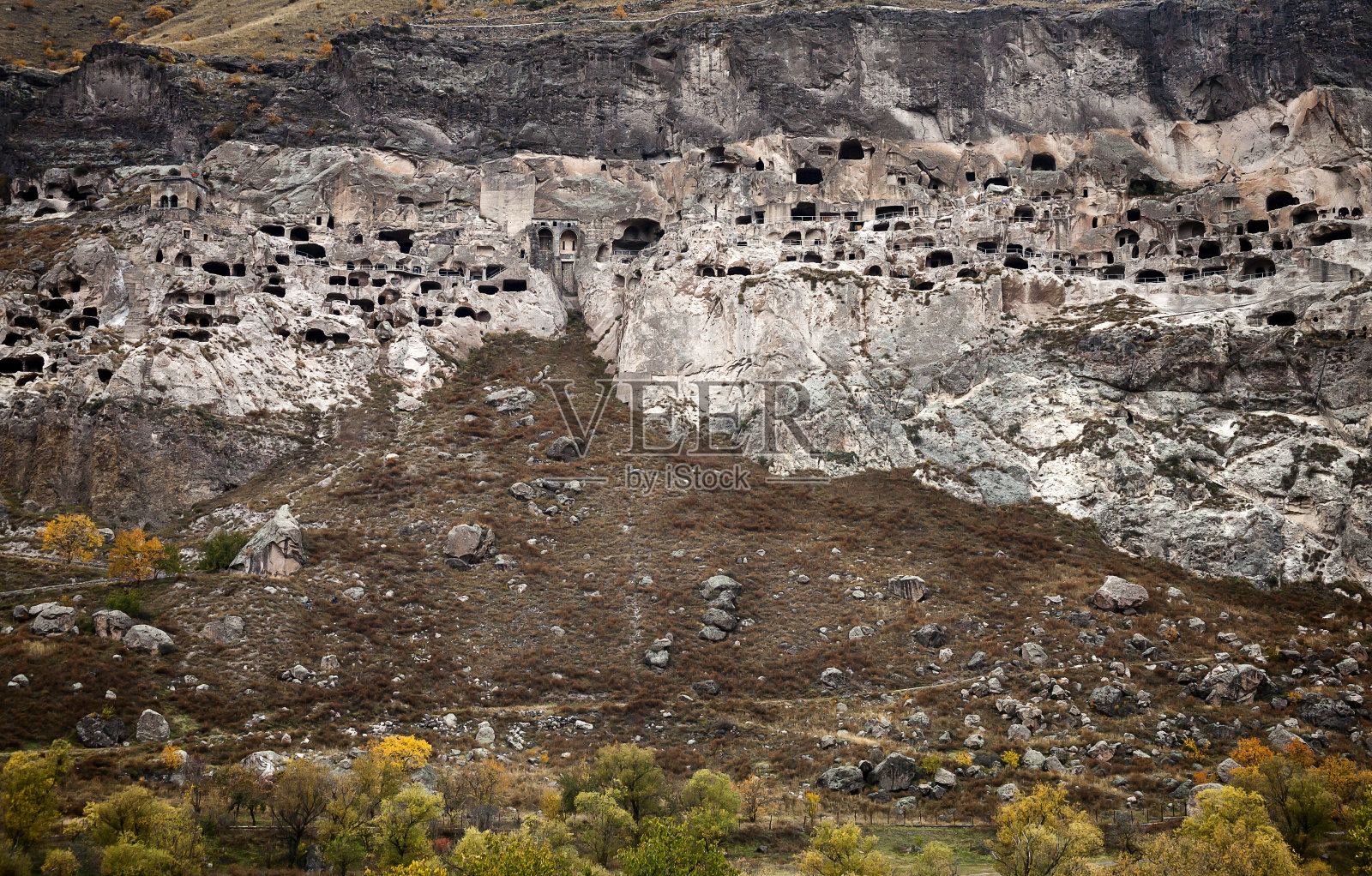 瓦尔齐亚洞穴城修道院照片摄影图片