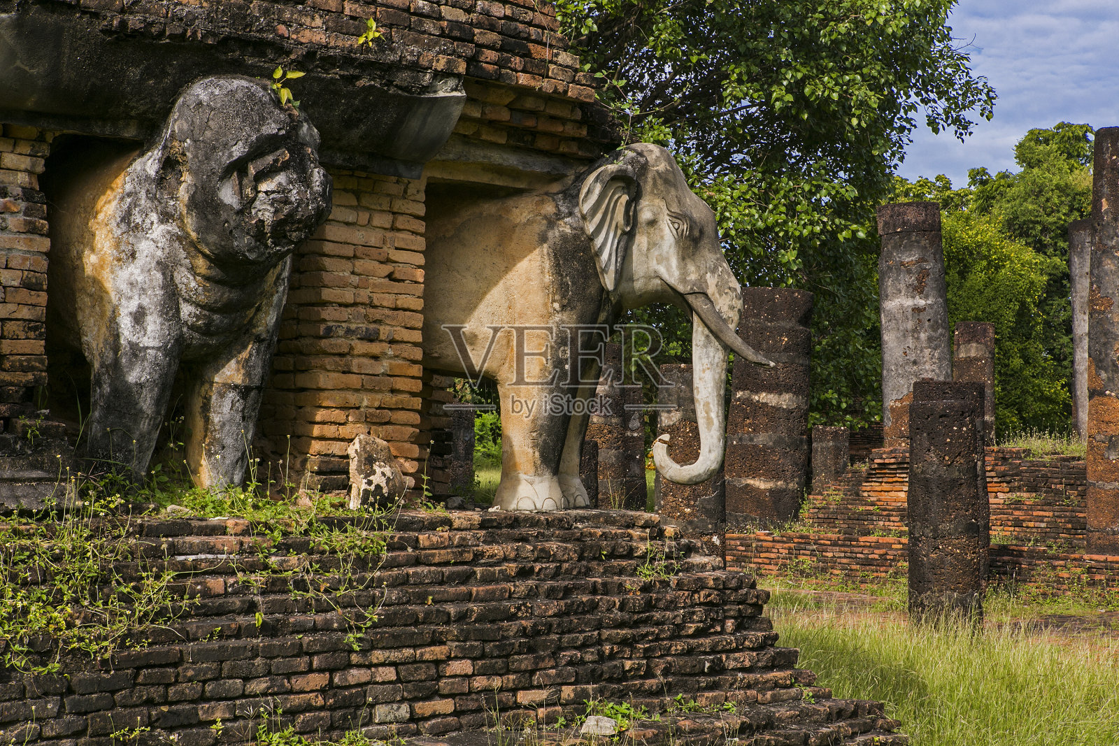 素可泰寺的“张洛姆寺”象塔照片摄影图片