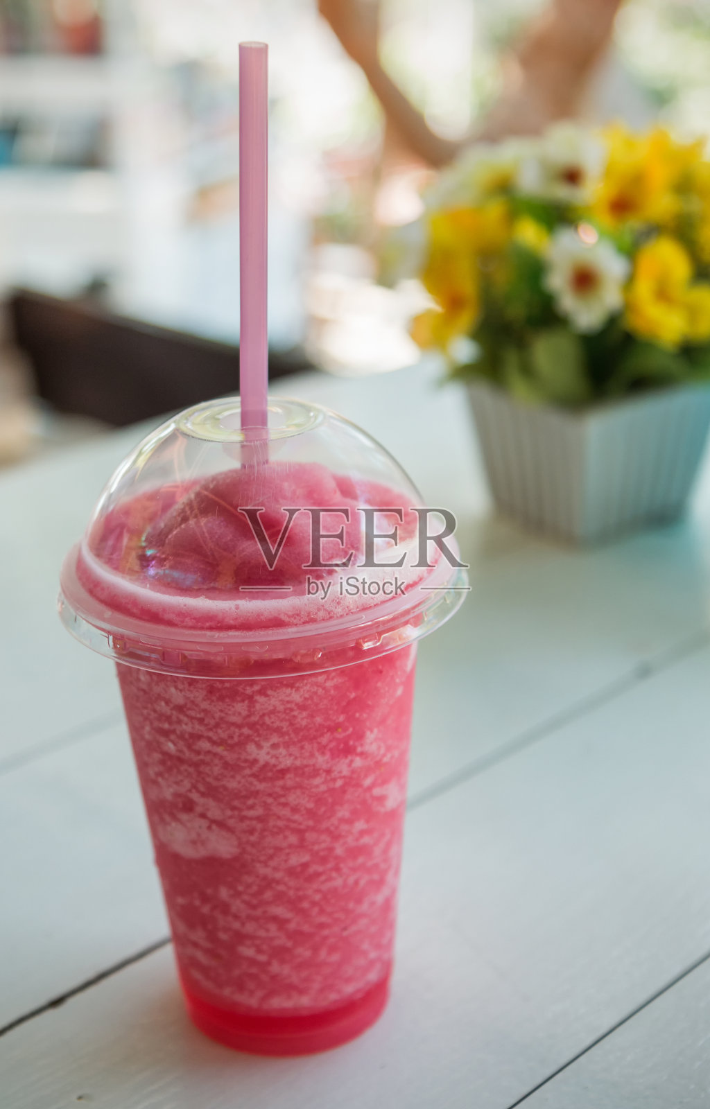 草莓奶昔照片摄影图片