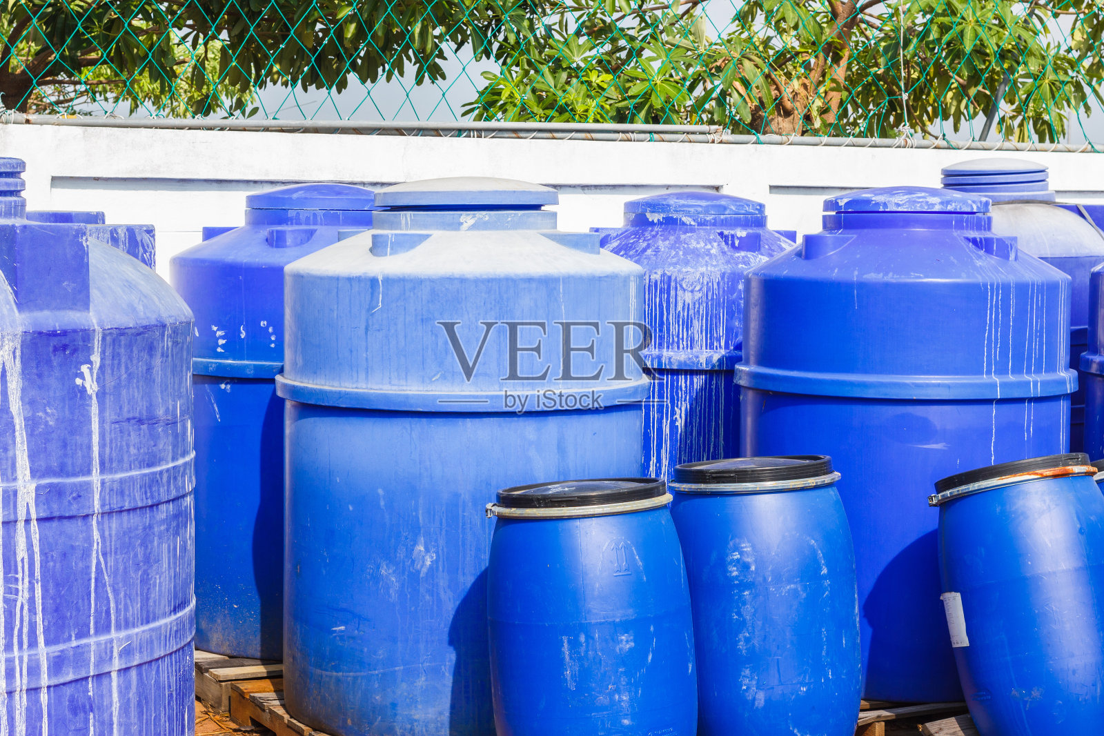 工厂化学储罐照片摄影图片