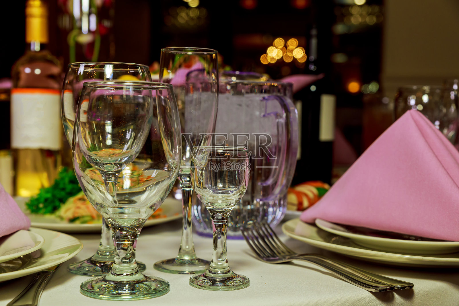 餐厅家具桌子照片摄影图片