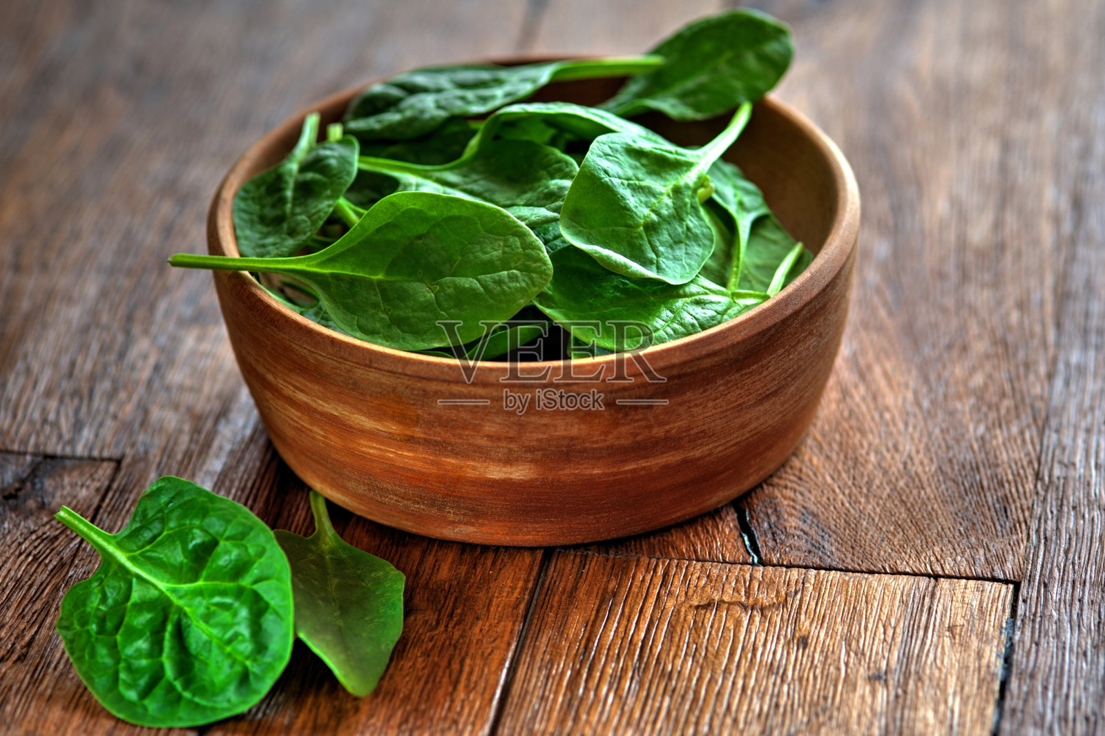 碗菠菜照片摄影图片