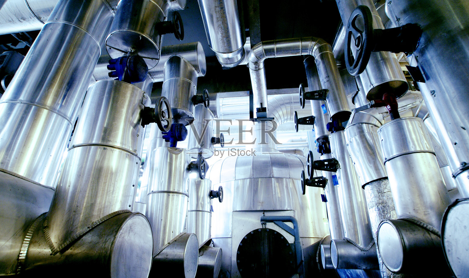 设备、电缆和管道照片摄影图片