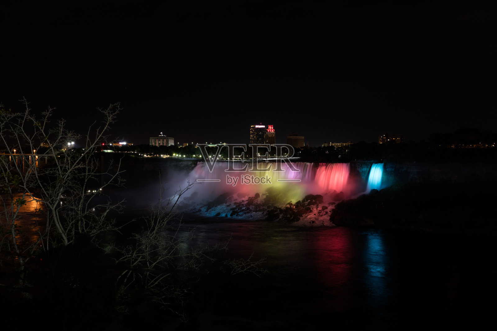 尼亚加拉瀑布的夜曲照片摄影图片