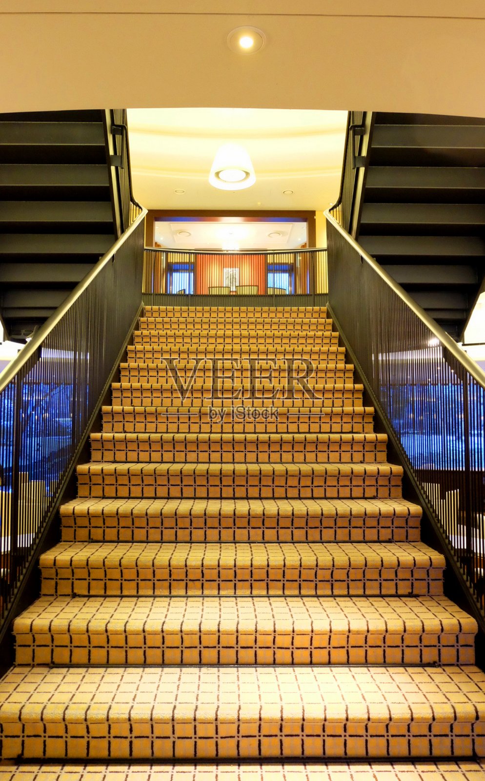 酒店大厅的主楼梯照片摄影图片