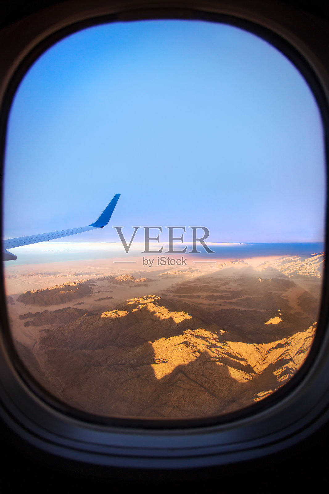 从飞机上看到的云回家照片摄影图片