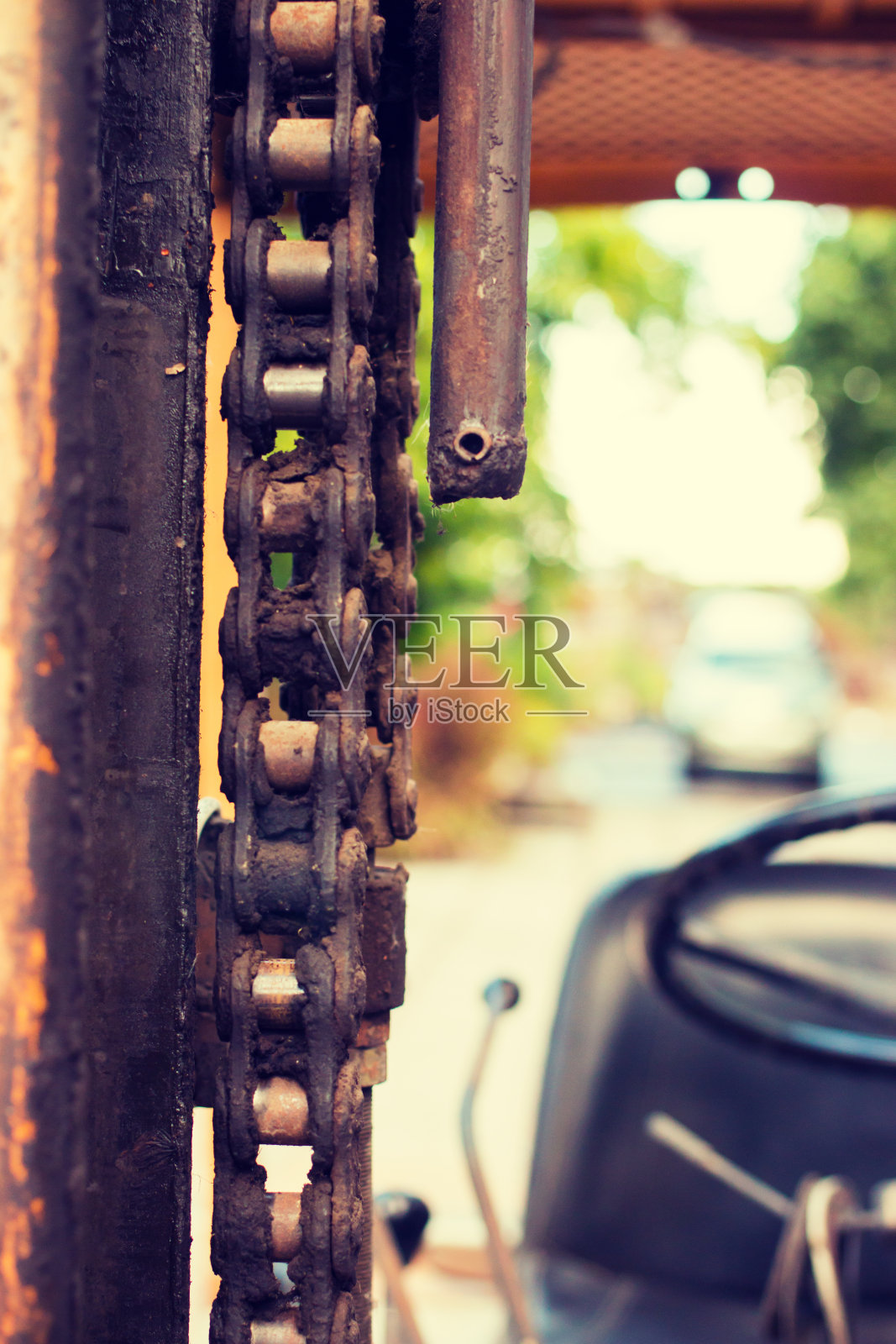 黄色老民俗升降机卡车- Instagram滤镜照片摄影图片